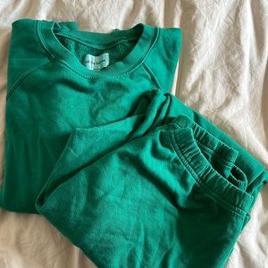 All The Babies green sweatsuit, never worn